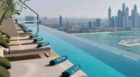AURA SKYPOOL