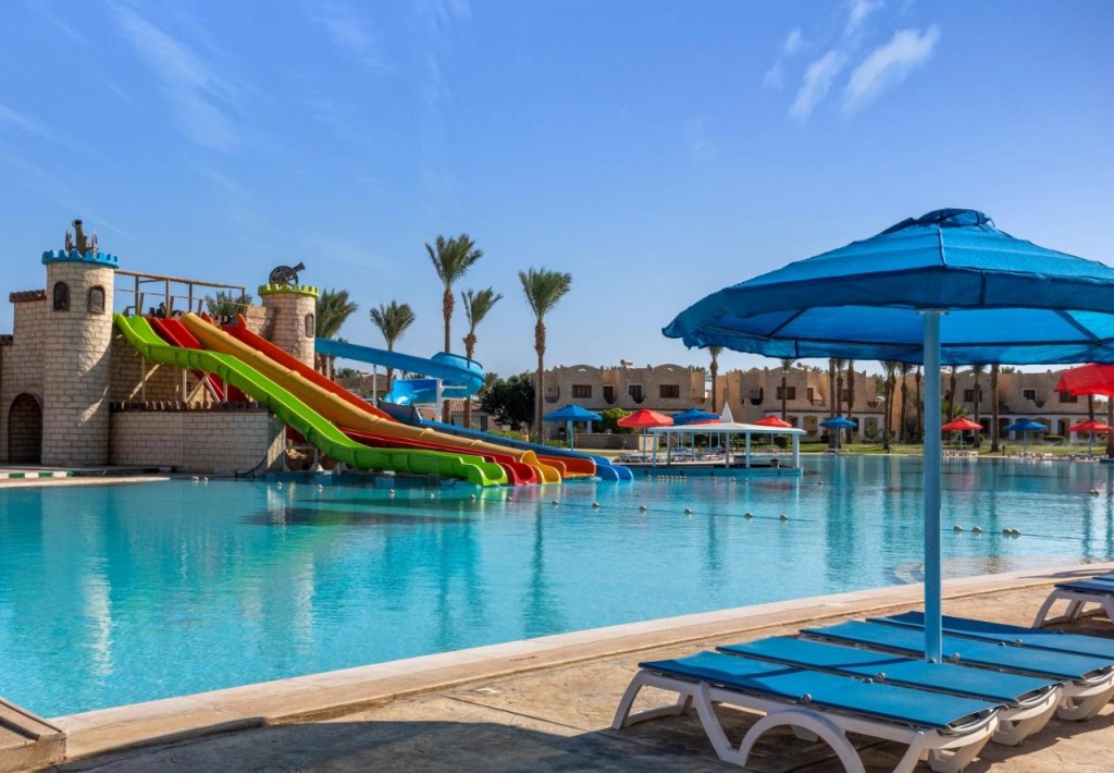 Royal Lagoons Resort - снимка 10