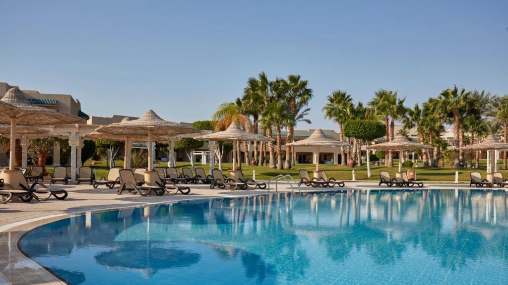 Coral Sea Holiday Resort and Aqua Park - снимка 10