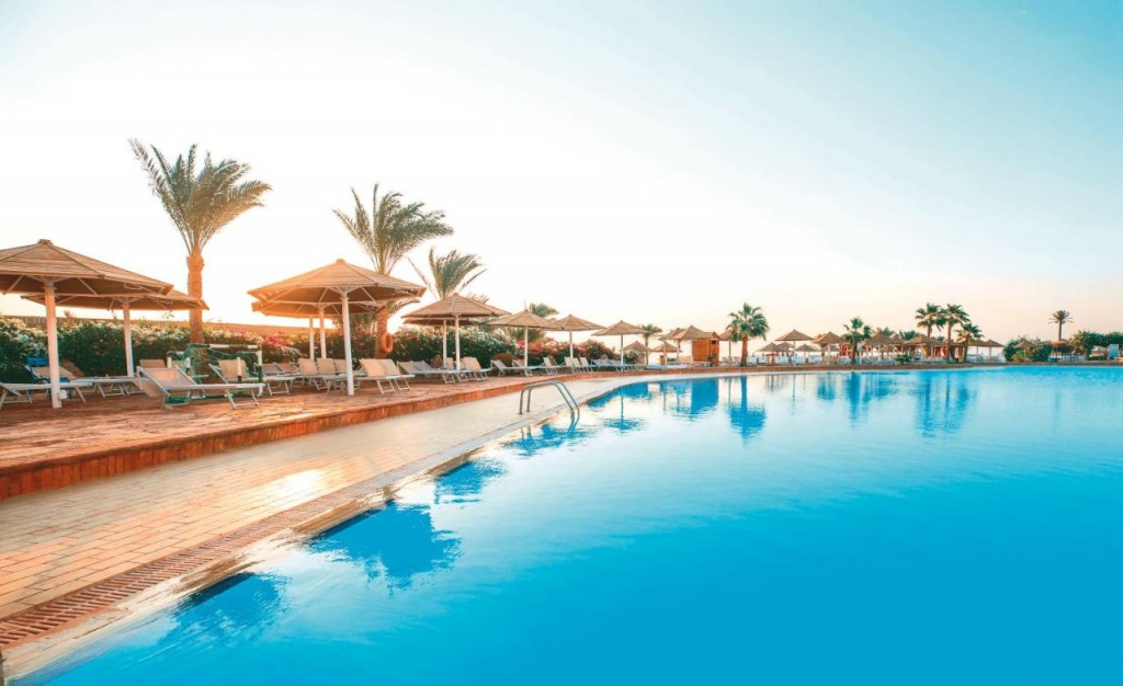 Pyramisa Beach Resort Sharm - снимка 10