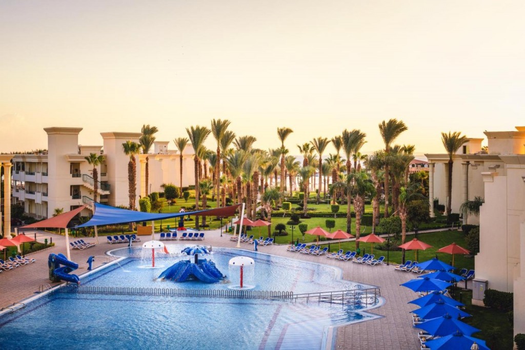 Swiss Inn Resort Hurghada - снимка 11