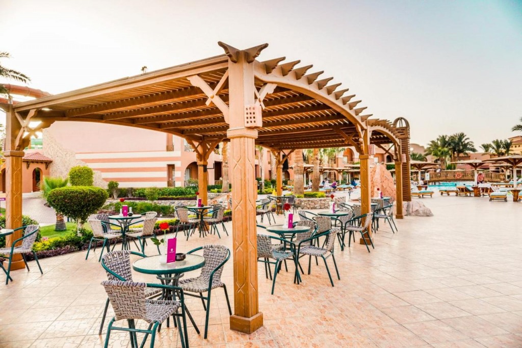 Charmillion Gardens Aquapark - снимка 11