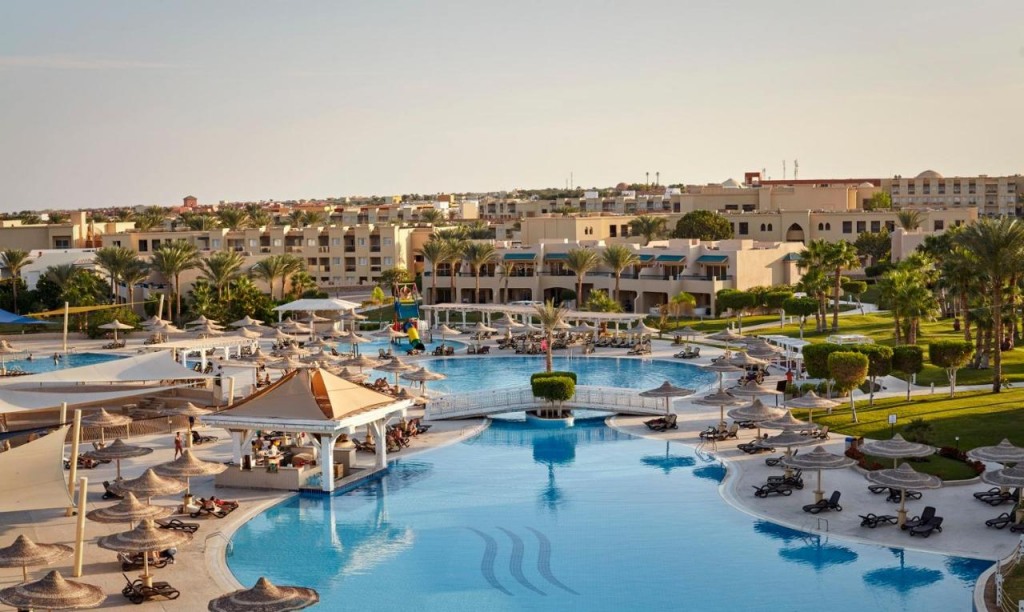 Coral Sea Holiday Resort and Aqua Park - снимка 14