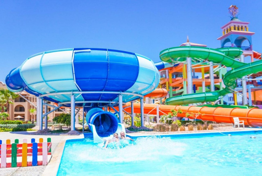 Charmillion Gardens Aquapark - снимка 14