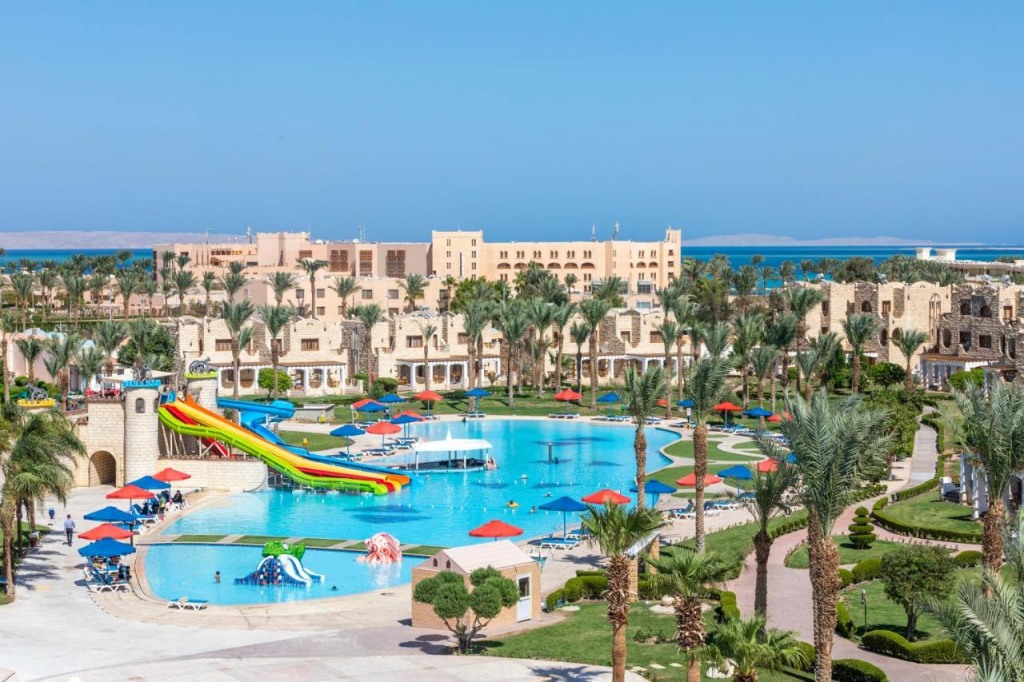 Royal Lagoons Resort - снимка 1