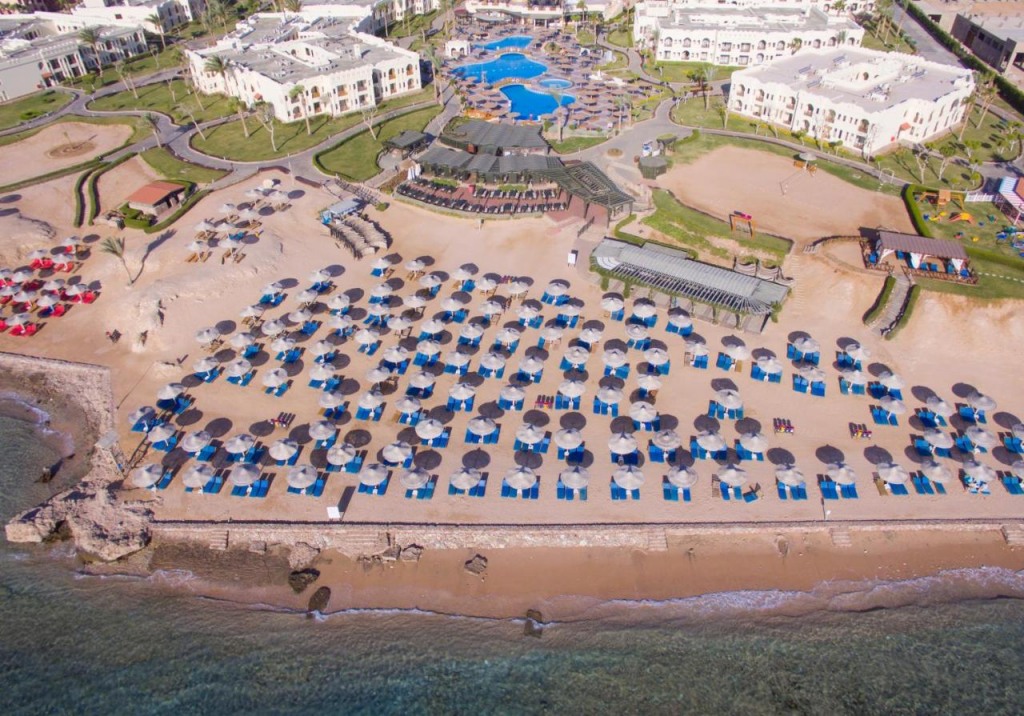 Charmillion Club Resort - снимка 1