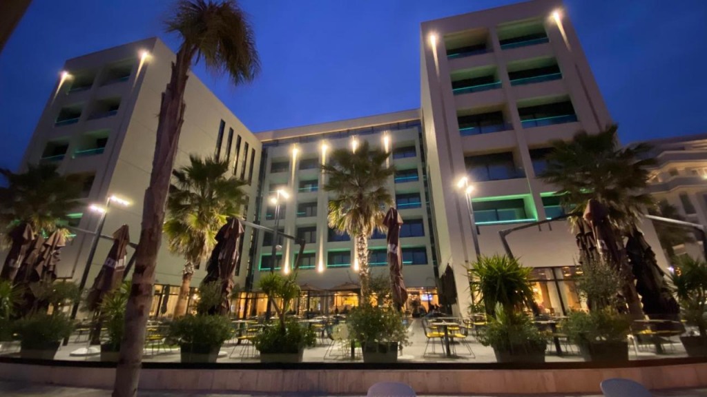 Royal G Hotel and Spa - снимка 1