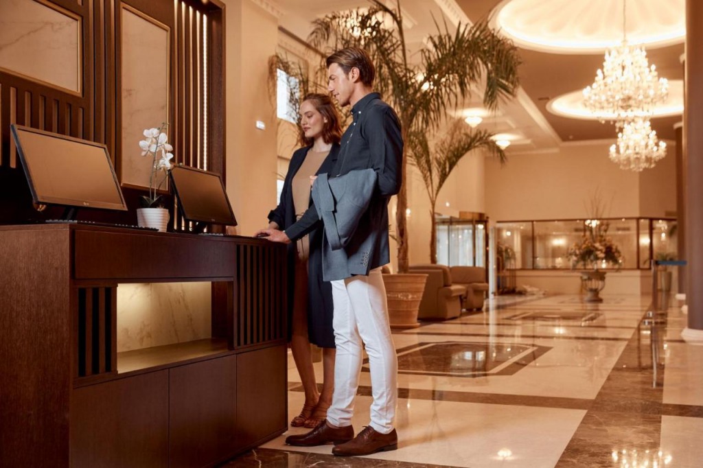 Grand Hotel Palace - снимка 2