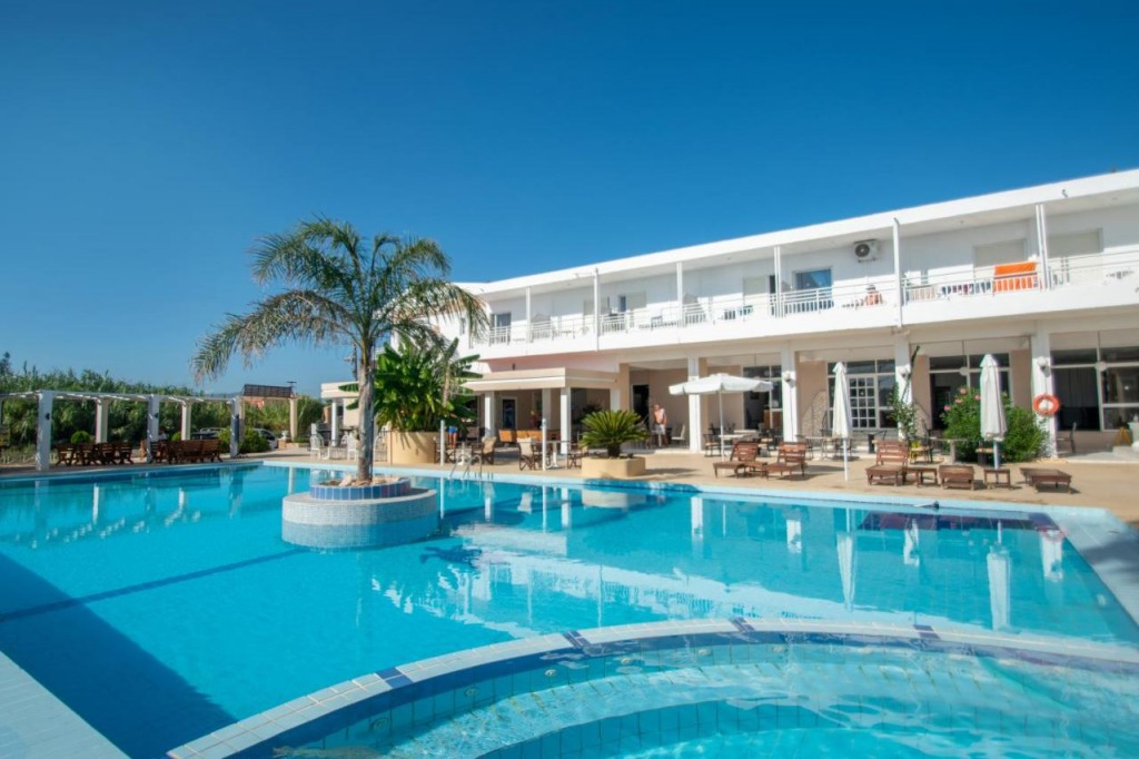 Ikaros Hotel  - снимка 1
