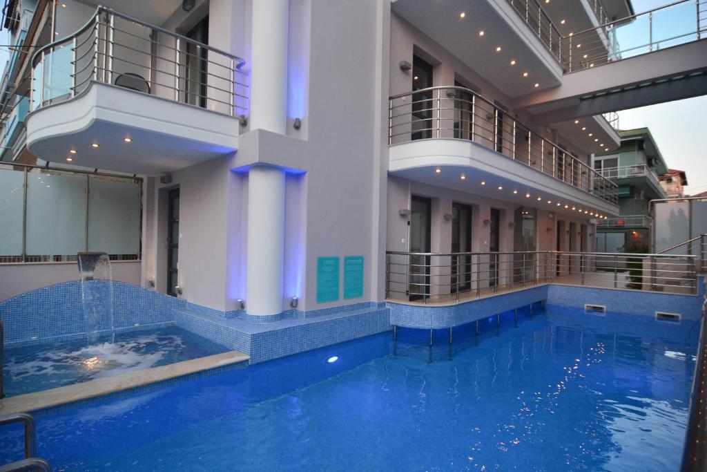 Panorama Inn Hotel - снимка 7