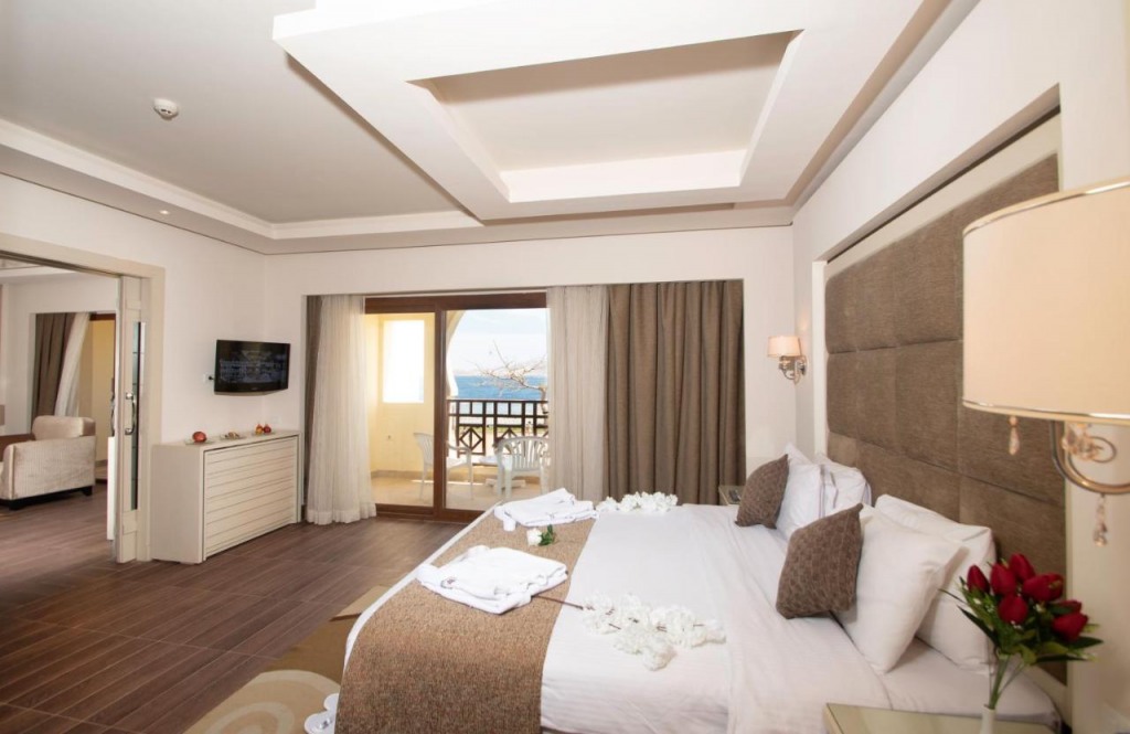 Charmillion Club Resort - снимка 4