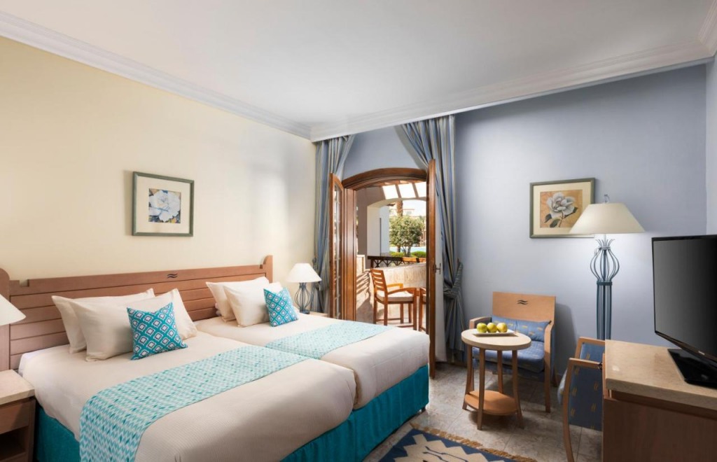 Royal Lagoons Resort - снимка 4
