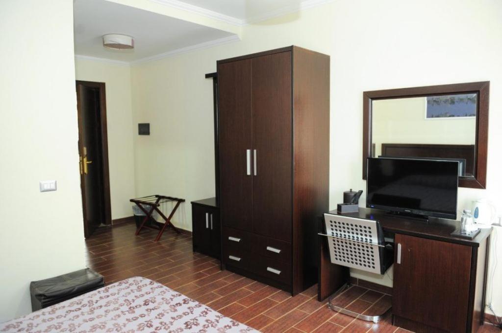 Hotel Leonardo - снимка 7