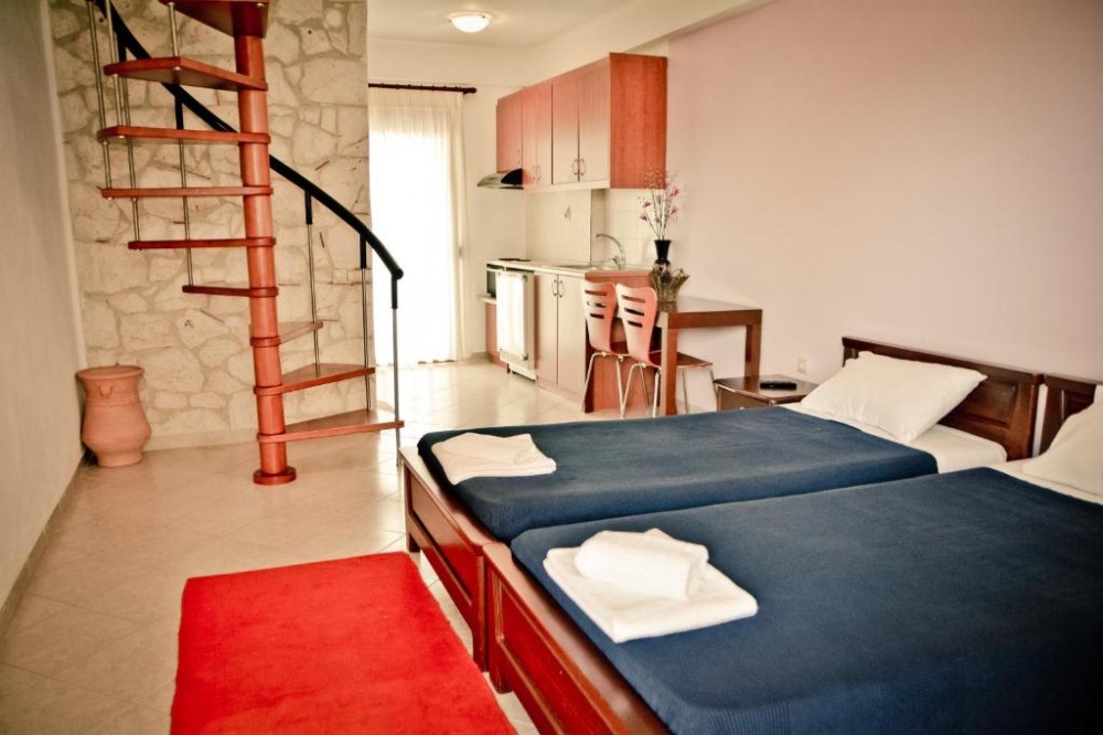 Erifili House - 2 НОЩУВКИ - снимка 12