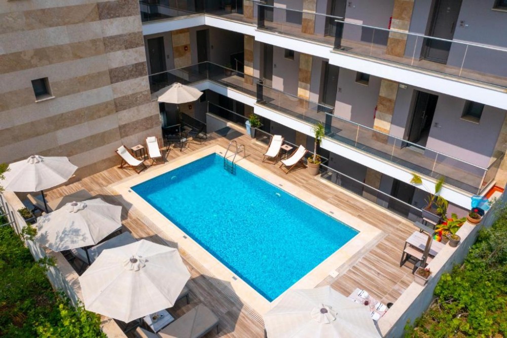 Vellum Luxury Living  2 НОЩУВКИ - снимка 13