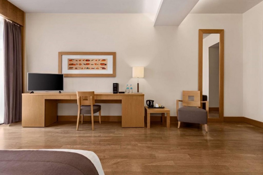 Lazart Hotel, Trademark Collection by Wyndham - снимка 15