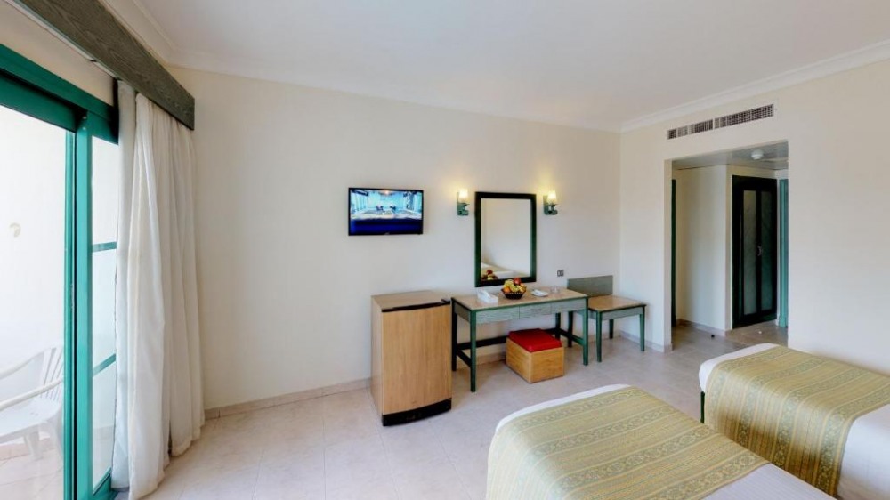 Falcon Hills Hotel - снимка 16