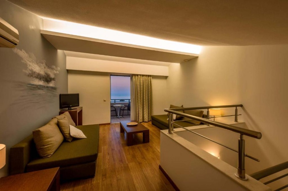 Mediterranean Beach Resort - снимка 18