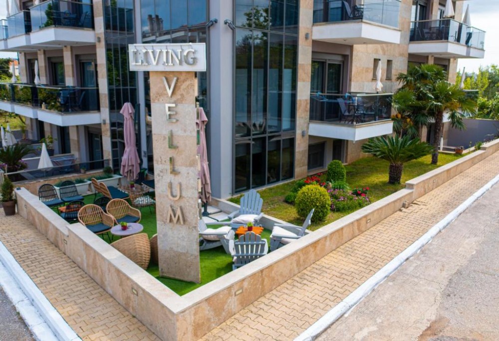 Vellum Luxury Living  2 НОЩУВКИ - снимка 19