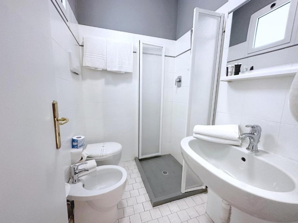 Aura Living Hotel - снимка 19