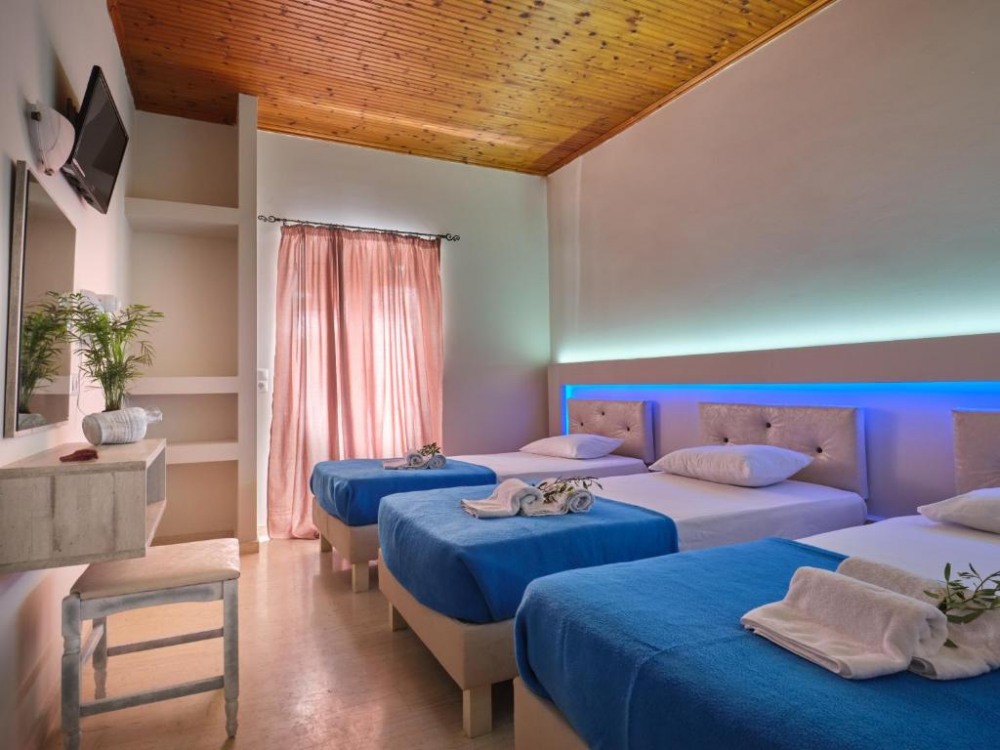 Savvas Hotel - снимка 1