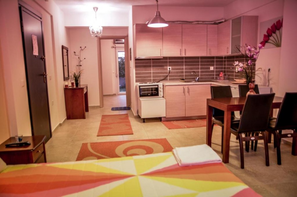 Erifili House - 2 НОЩУВКИ - снимка 22