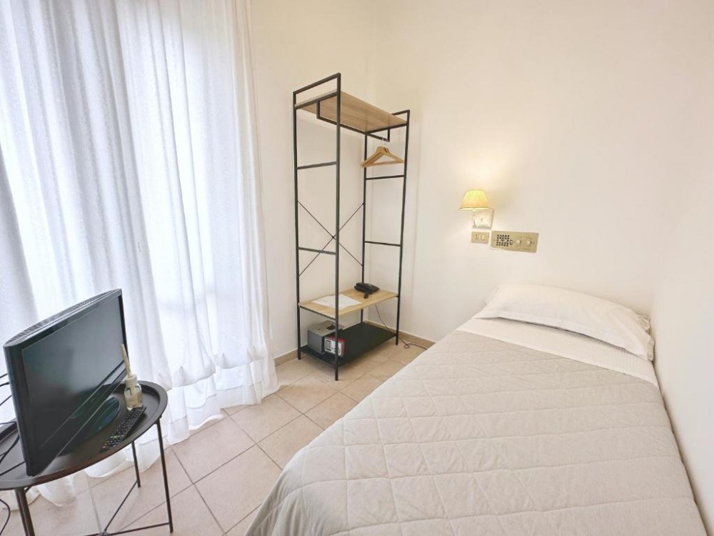 Aura Living Hotel - снимка 24