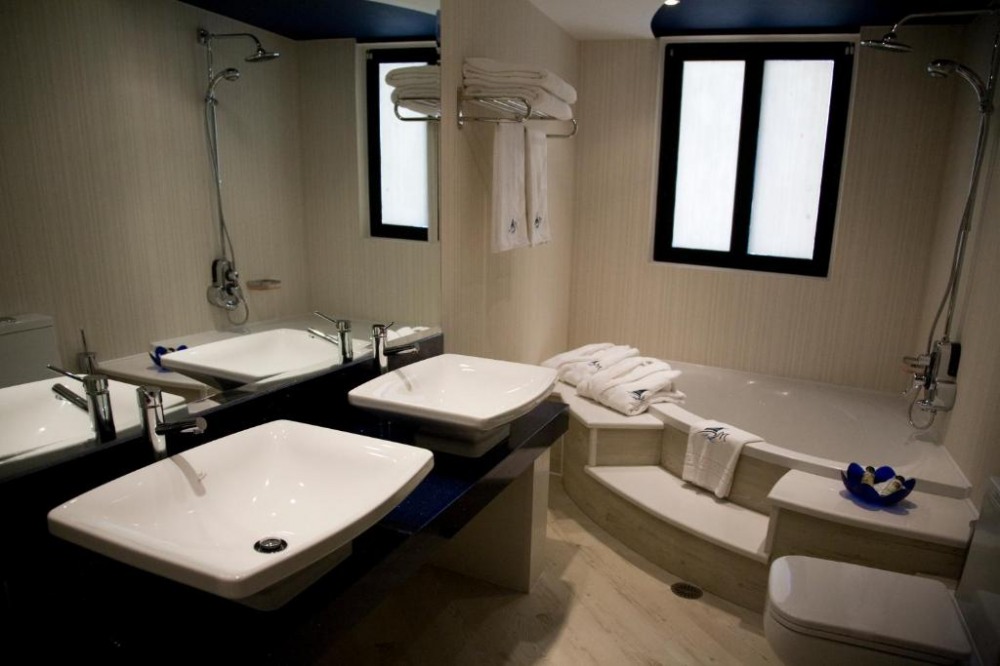 Mediterranean Beach Resort - снимка 27