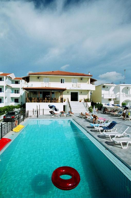 Andreolas Beach Hotel - снимка 3