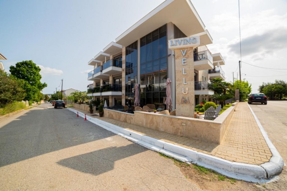 Vellum Luxury Living  2 НОЩУВКИ - снимка 4