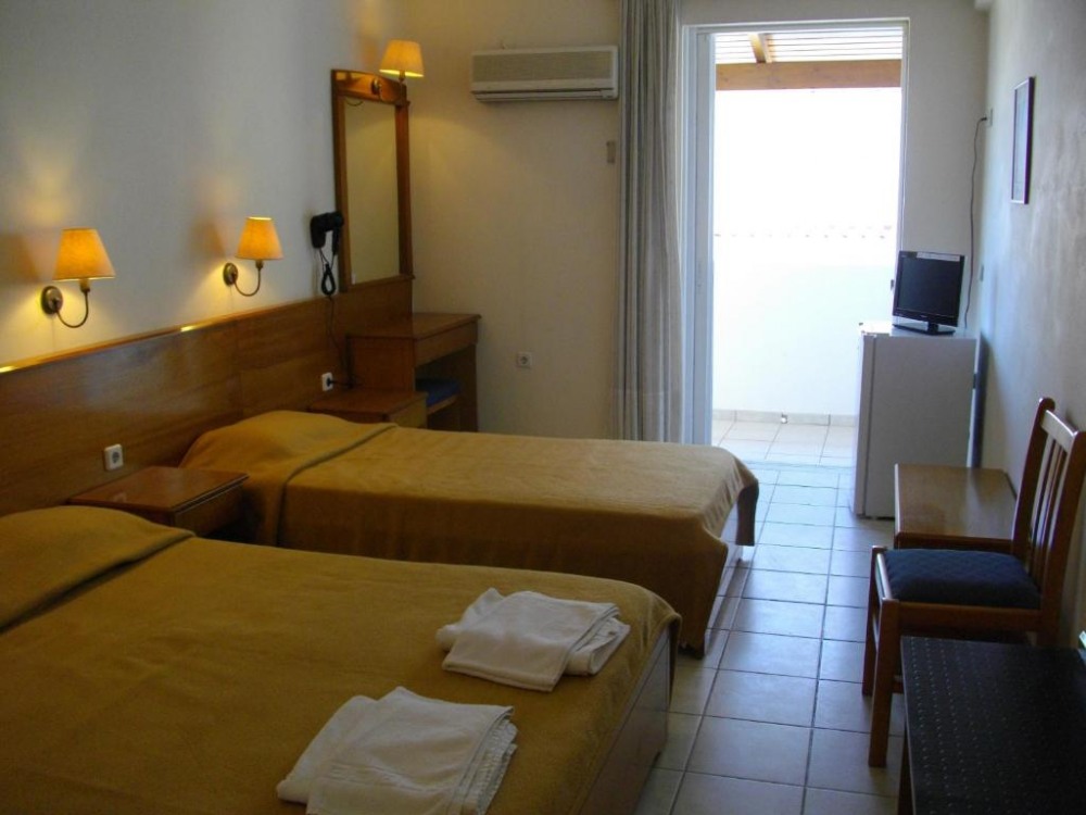 Andreolas Beach Hotel - снимка 6