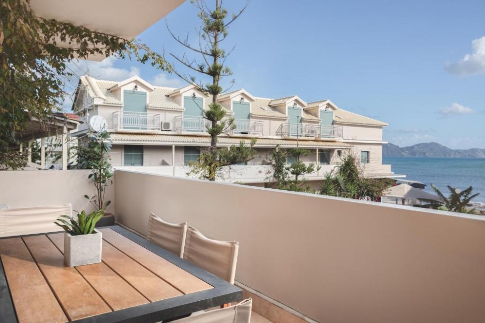 PIERROS HOTEL	 - снимка 6