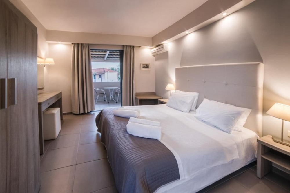 PIERROS HOTEL	 - снимка 8