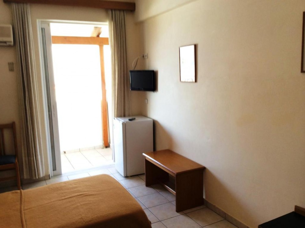 Andreolas Beach Hotel - снимка 9