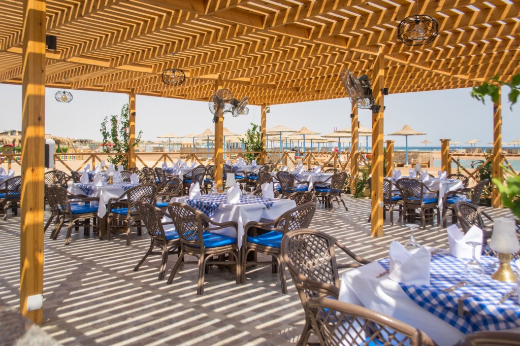 Hurghada Long Beach Resort - снимка 10