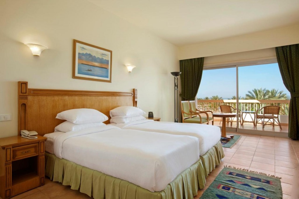 Hurghada Long Beach Resort - снимка 3