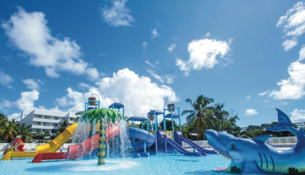 Riu Palace Bavaro - снимка 1