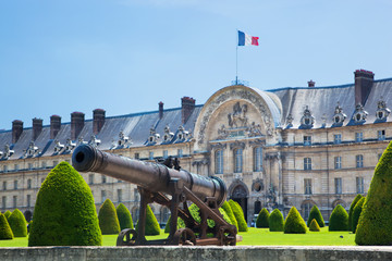 Екскурзии и почивки до Хотел des Invalides